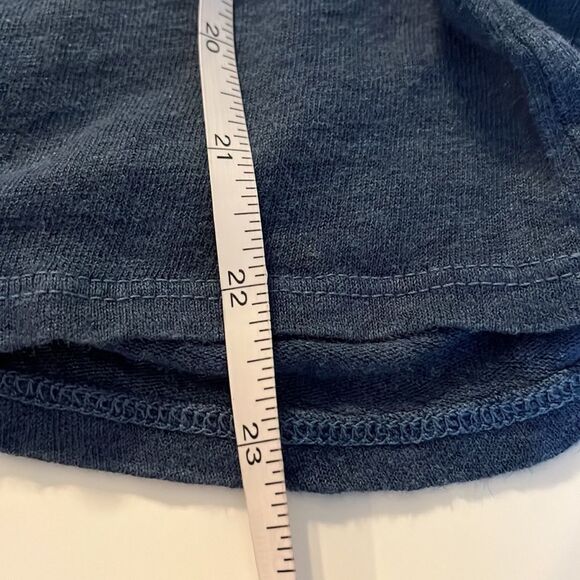 Red Haute Blue top with deep V and back of neck, plus twisted bottom detailing. - Picture 11 of 11